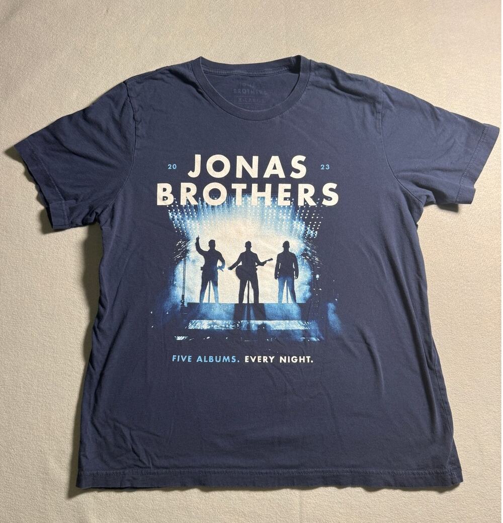 Jonas Brother Five Albums Every Night 2023 Tour T-Shirt Size XL
